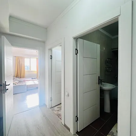 Толе Би 273 5 Almaty Exterior photo