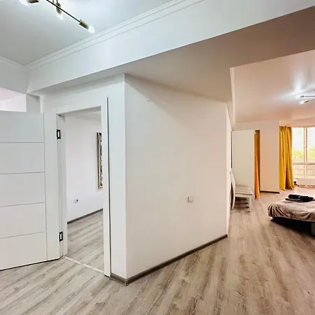 Толе Би 273 5 Almaty Exterior photo