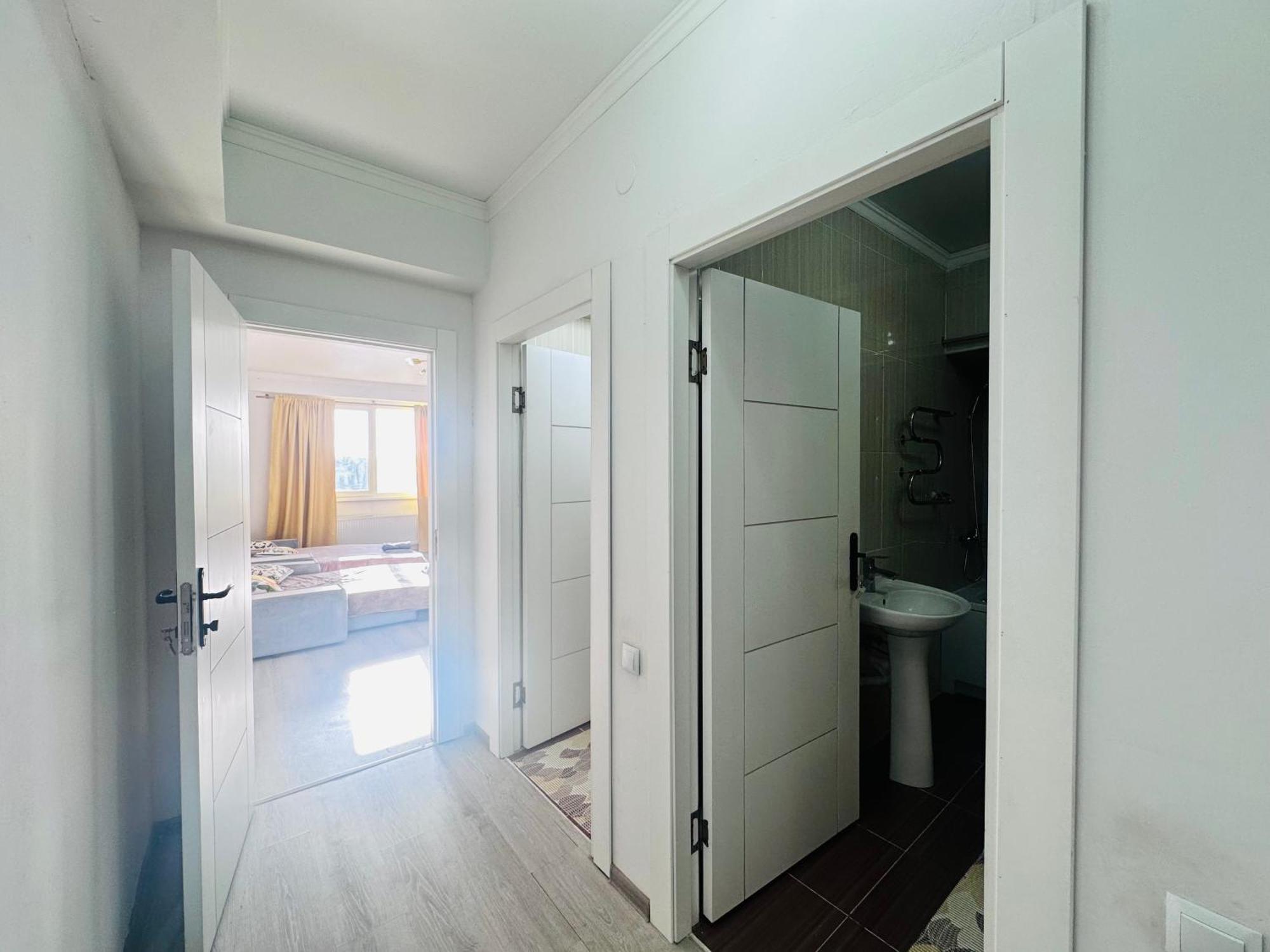 толе 273 5 Apartment Almaty